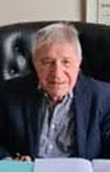 Dr. Hugo Tanno